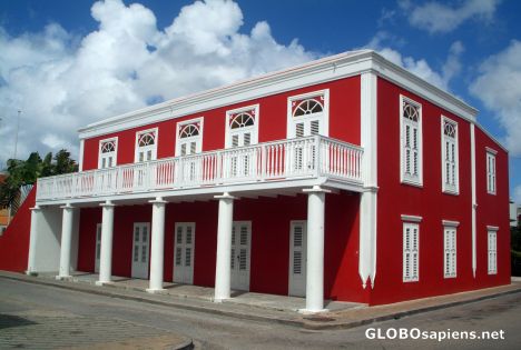 Postcard Aruba - Oranjestad posh house