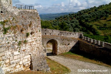 Postcard Berat (AL) - citadel, the outer gate