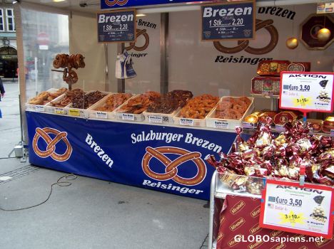 Postcard Assorted Flavored Pretzels in Universitatsplatz