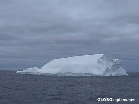Postcard The iceberg