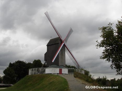 Postcard A windmill on a hil