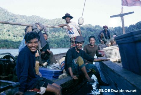 Postcard big smile (burmese fisherman)