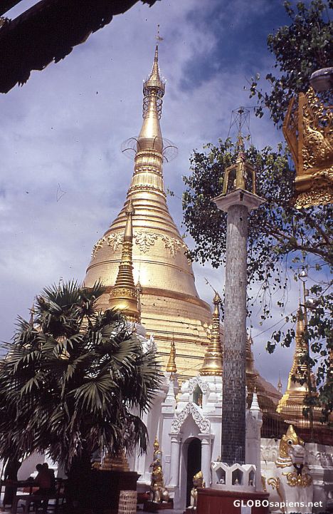 Postcard Shwedagon Pagoda