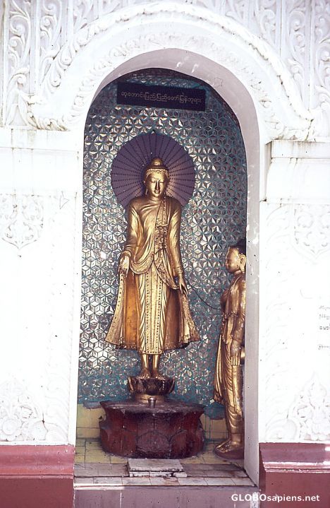 Postcard Shwegagon Pagoda, Buddha