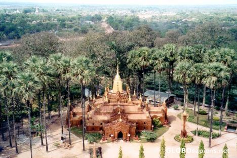 Temple near Bago's Reclining Buddha