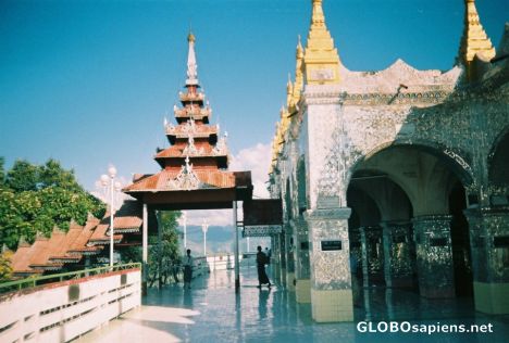 Postcard silver pagoda on the mandalay hill