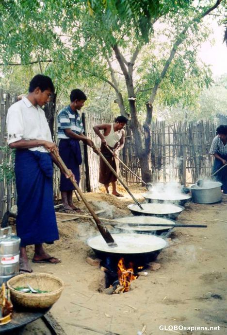 Postcard Cooking porridge to feed the needy in Pagan