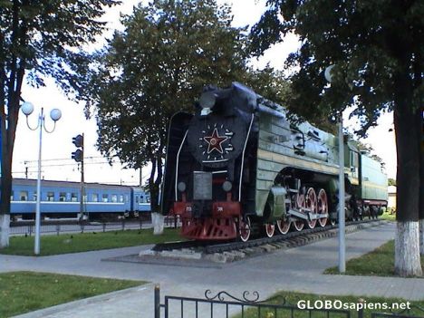 Postcard An old steam engine at Orsha train station.