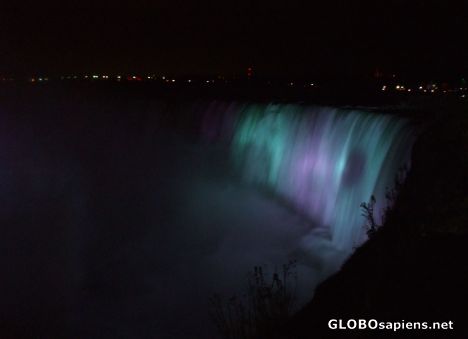 Postcard Niagara at night