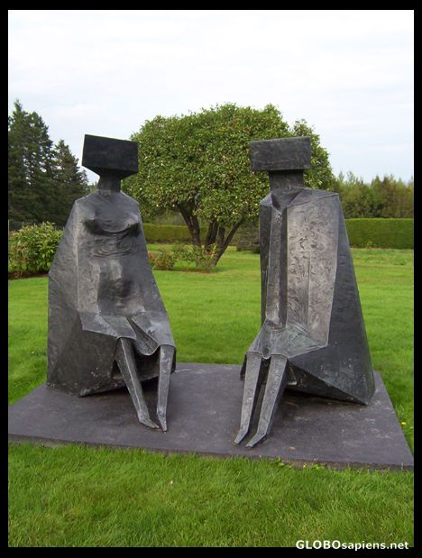 Postcard Bronze Sitting Figures, Peony Walk