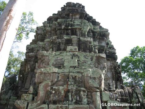 Postcard Ta Phom Ruins - Bayon Temple - Dome Close up