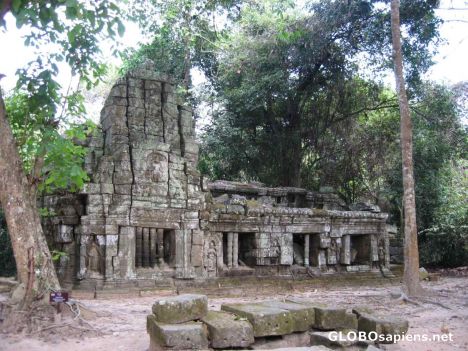 Postcard Ta Phom Ruins - Bayon - Outer Courtyard