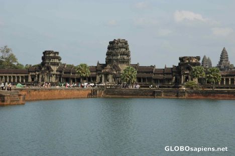 Postcard The Angkor Wat ruins - Main Gate