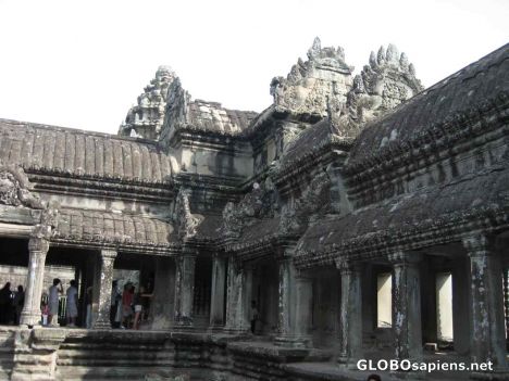 Postcard The Angkor Wat - Temple corridors Upper terrace