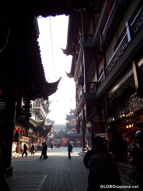 Postcard Mystical entrance to the Yuyuan Bazaar