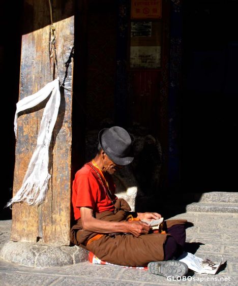 Postcard Old Man Praying