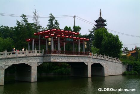 Postcard Nanjing (CN) - a bridge in the park