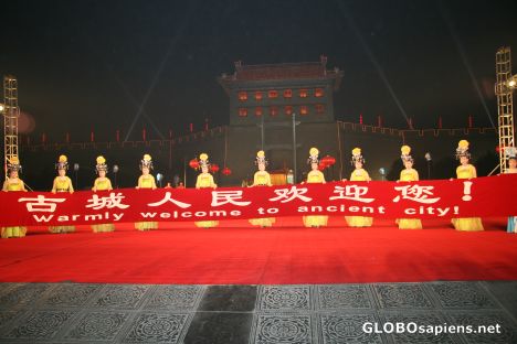Postcard welcome ceremony at Xi'an