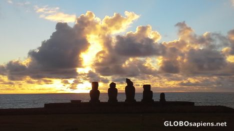 Postcard Ahu Tahai at sunset