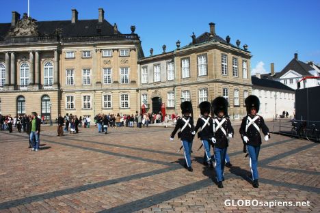Postcard Amalienborg; Change of the guards IV