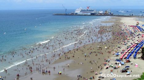 Manta beach on Carnival day