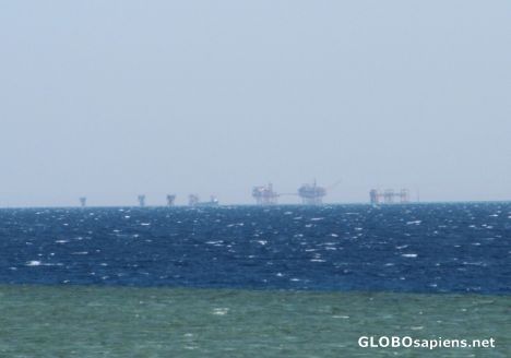 Postcard Oil rigs in the Straits of Suez