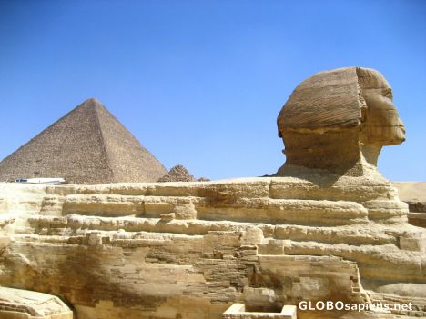 Postcard Sphinx and pyramid of Khufu