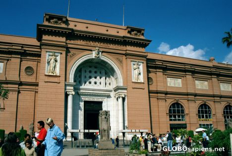 Postcard Cairo - the Museum of Antiquities