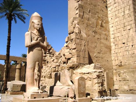 Postcard Karnak Temple - Ramses II with Fav Daughter