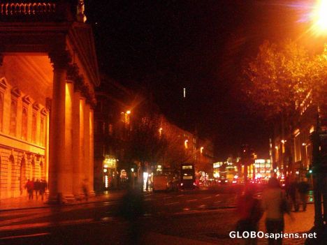 Postcard Dublin at night