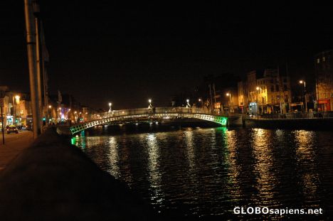 Postcard Dublin by night.