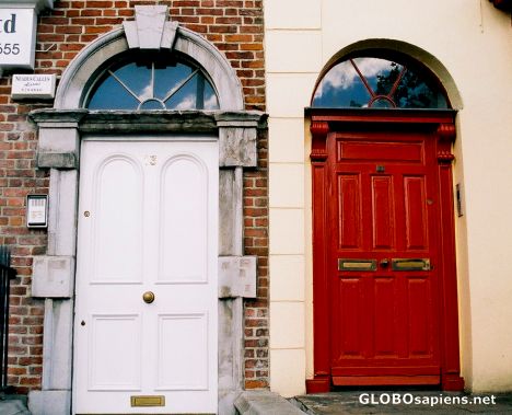 Postcard Dublin - Famous Doors