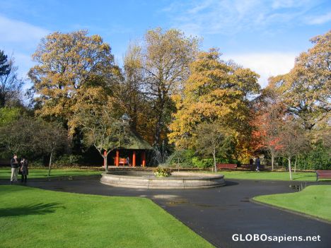 Postcard Autumn in St Stephens Green