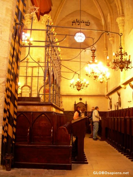 Postcard Staronová synagoga - interior