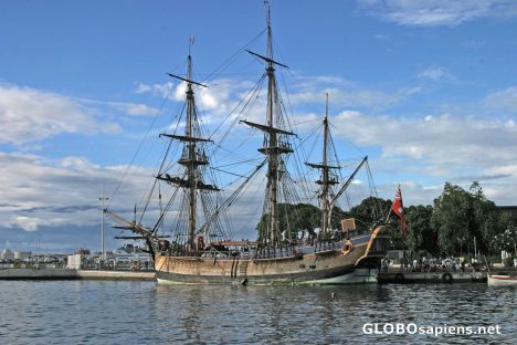 Postcard James Cook's Endeavour replica at Papeete