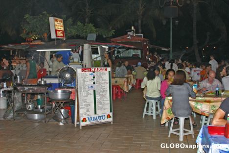 Postcard Papeete: Vaiete Square Chinese Foodvan