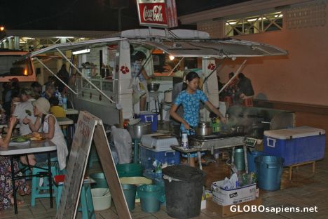 Postcard Papeete - Vaiete square - A Chinese Foodvan
