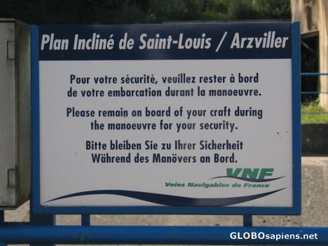 Postcard Warning at the Arzviller boat-lift