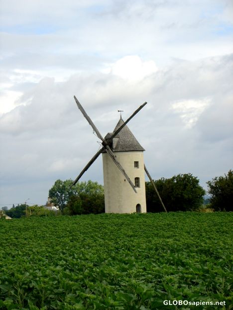 Postcard Le Vieil Baugé - Windmill