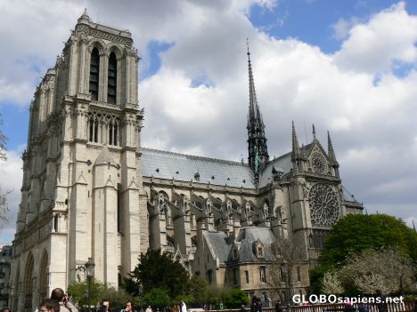 Postcard Side view - Notre Dame
