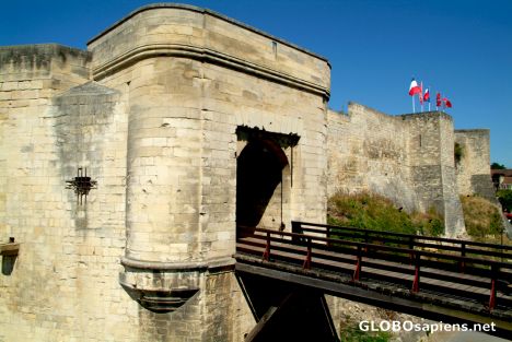 Postcard Caen - castle gate
