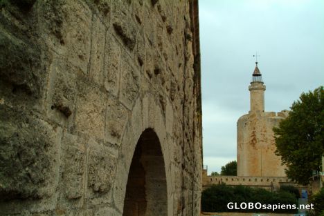 Postcard Aigues-Mortes - city walls