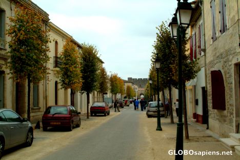Postcard Aigues-Mortes - a quiet street