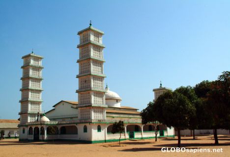 Postcard Bakoteh - a large mosque