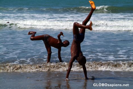 Postcard Kotu (GM) - Kids in the ocean
