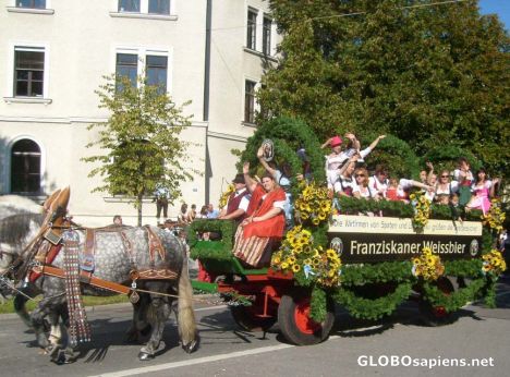 Postcard Oktoberfest Parade 05o18 Franzi