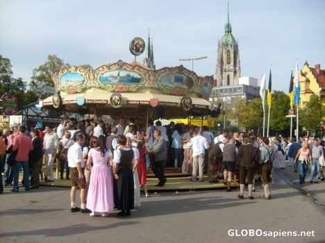 Postcard OktoberfestFair01: Bar Carousel