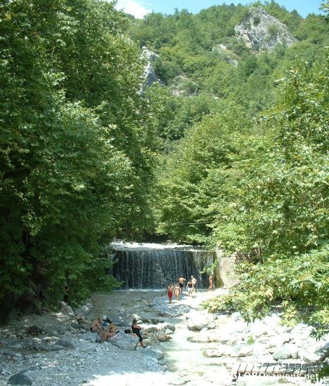Postcard Waterfall & Riverbed