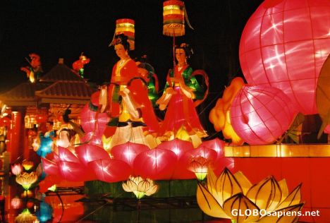 Postcard Chinese New Year paper lantern art...