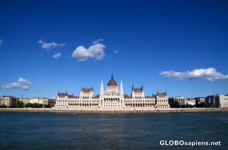 Postcard Budapest (HU) - the grand Parliament Building